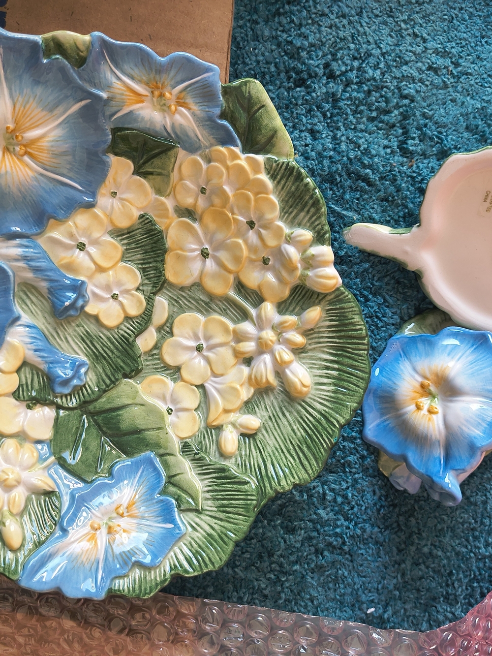 Fitz and Floyd Spring Fling Florals Ceramic Piece in White